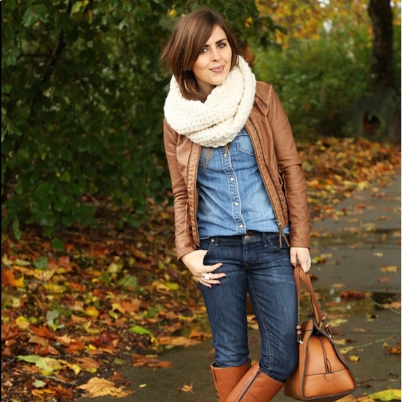 Chunky Basket Weave Knit Infinity Loop Snood Scarf - Picture 7 of 11